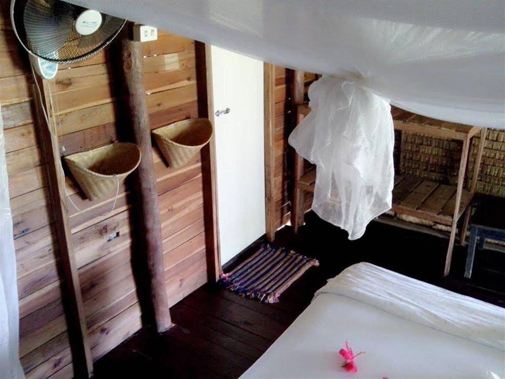 Фото Lanta Marina Resort