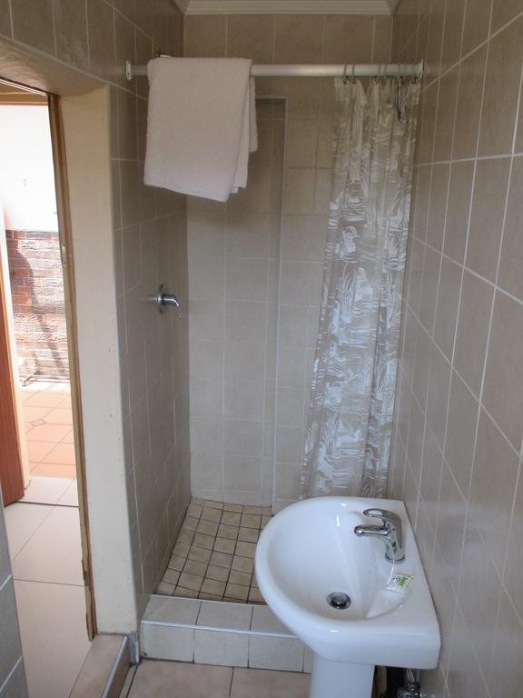 Фото Avion Lodge