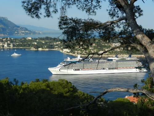 Гостиница R& xE9; sidence Carlton в Больё-сюр-Мере