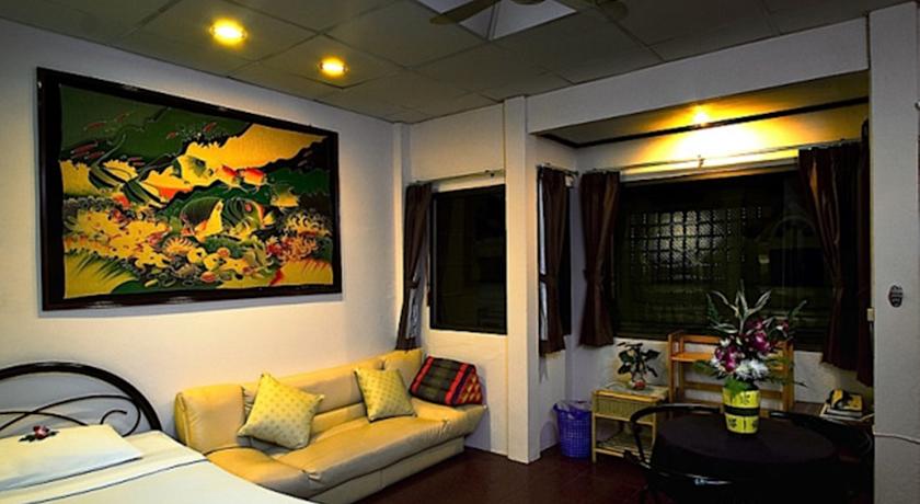 Фото Karon Cafe Inn