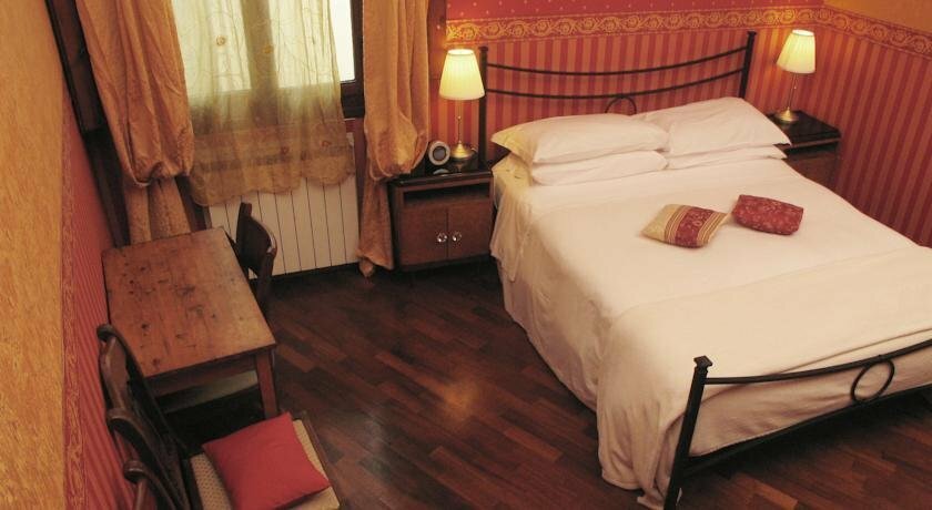 Hotel Giglio Bianco B&b, Florence, photo