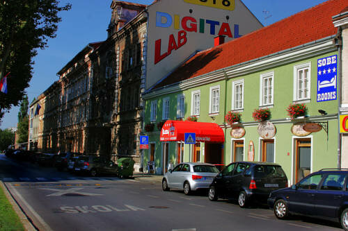 Гостиница Rooms Su Su в Карловаце