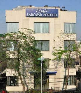 Гостиница Sarovar Portico, Naraina