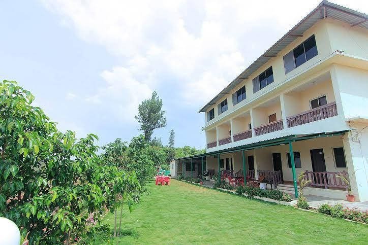 Фото Shivneri Motels