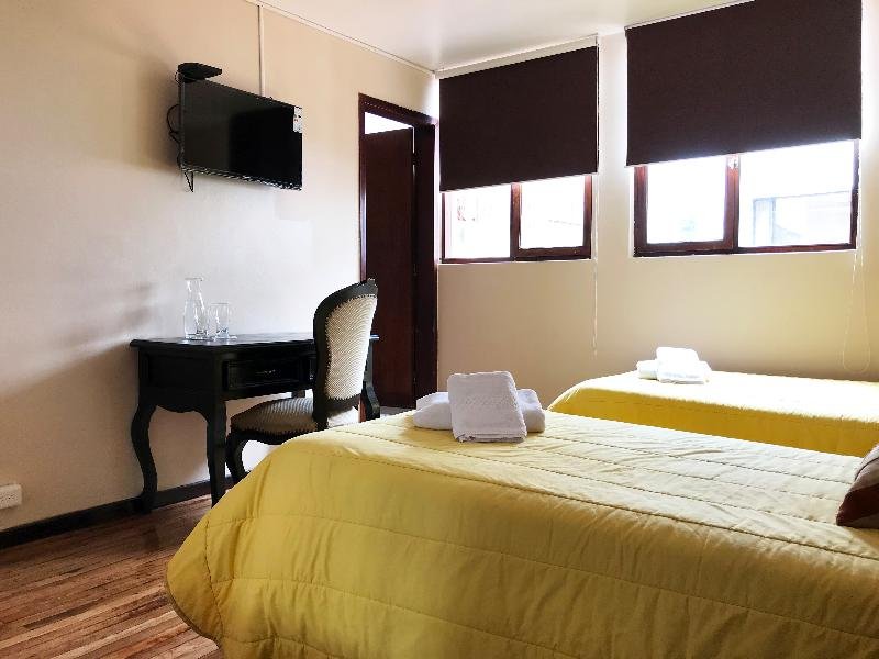 Фото Hotel Muros Quito