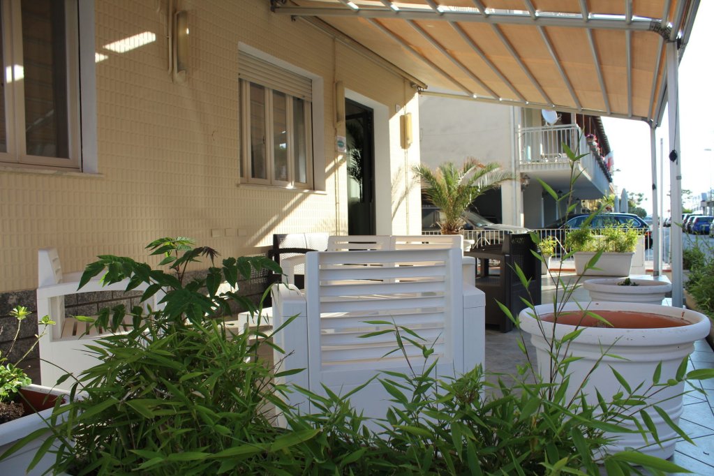 Фото Hotel Mon Reve