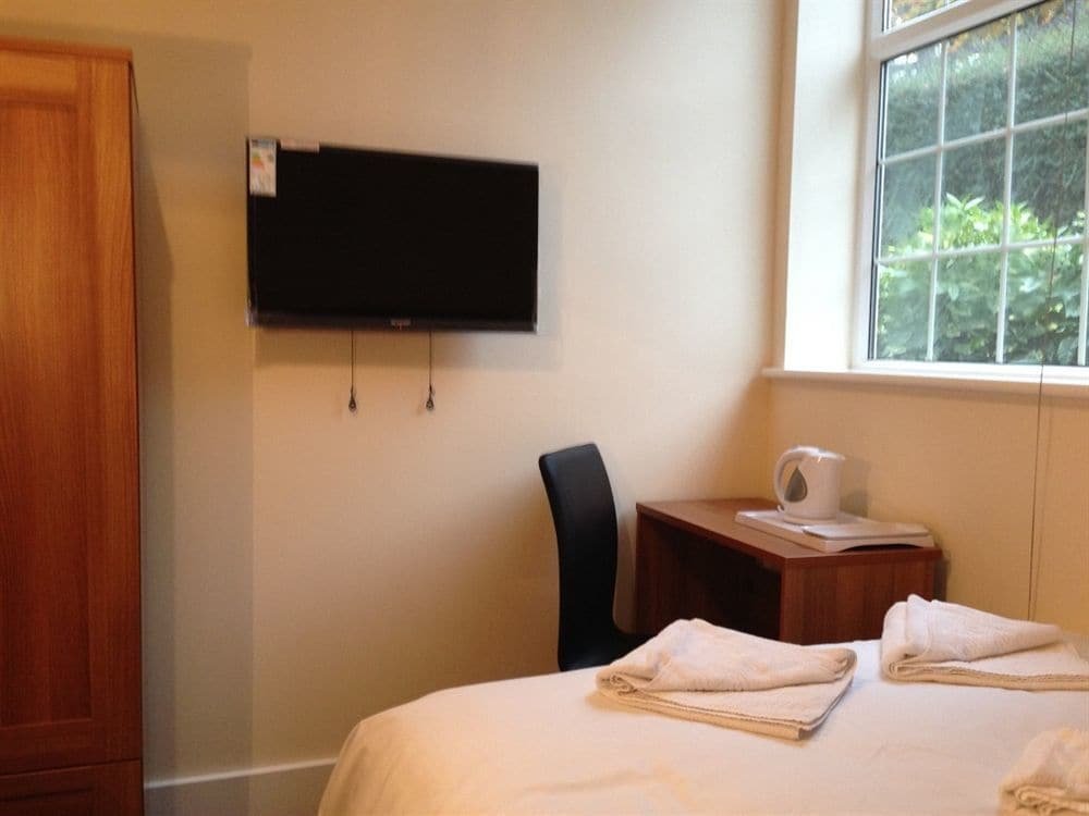 Фото Wendover Arms Hotel