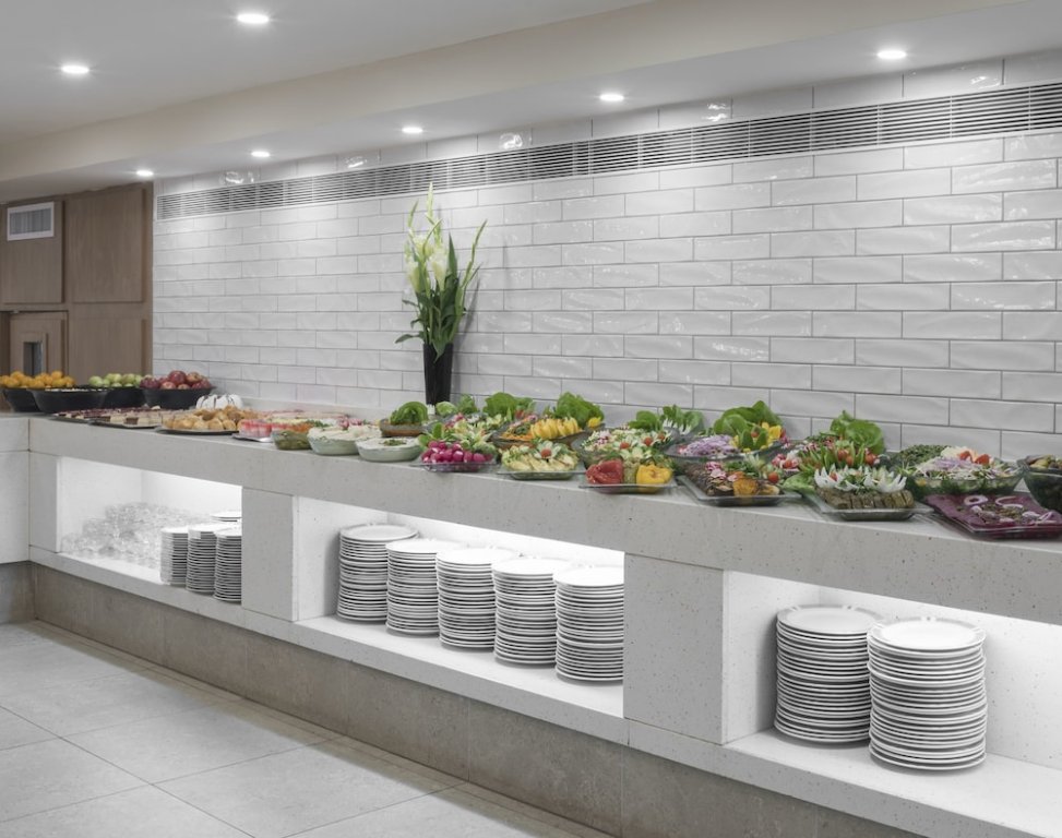 Фото Metropolitan Hotel