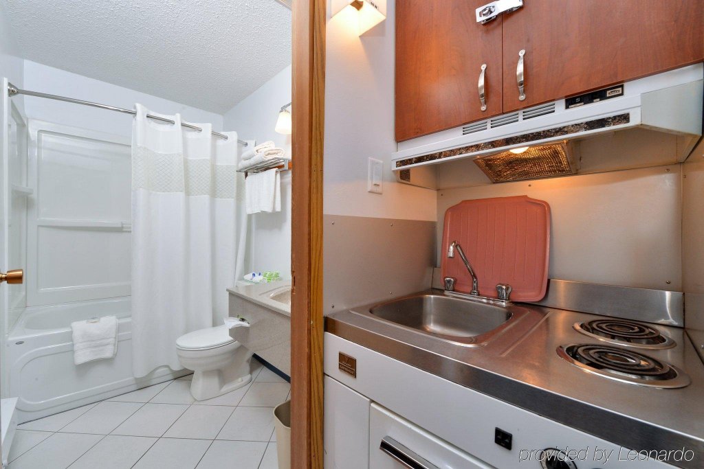 Фото Motel 6 Lethbridge