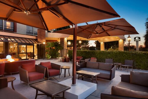 Гостиница DoubleTree by Hilton Hotel San Bernardino в Сан-Бернардино