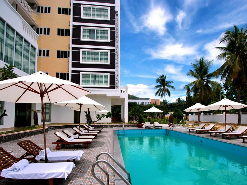 Гостиница Chau Loan Hotel в Нячанге