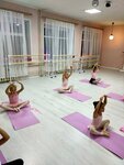 Exercises (Kurchatova Street, 3) ، مدرسة لتعليم الرقص