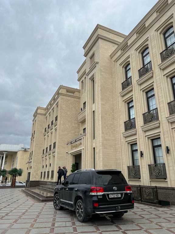 Фото Paradise Plaza Luxury Hotel