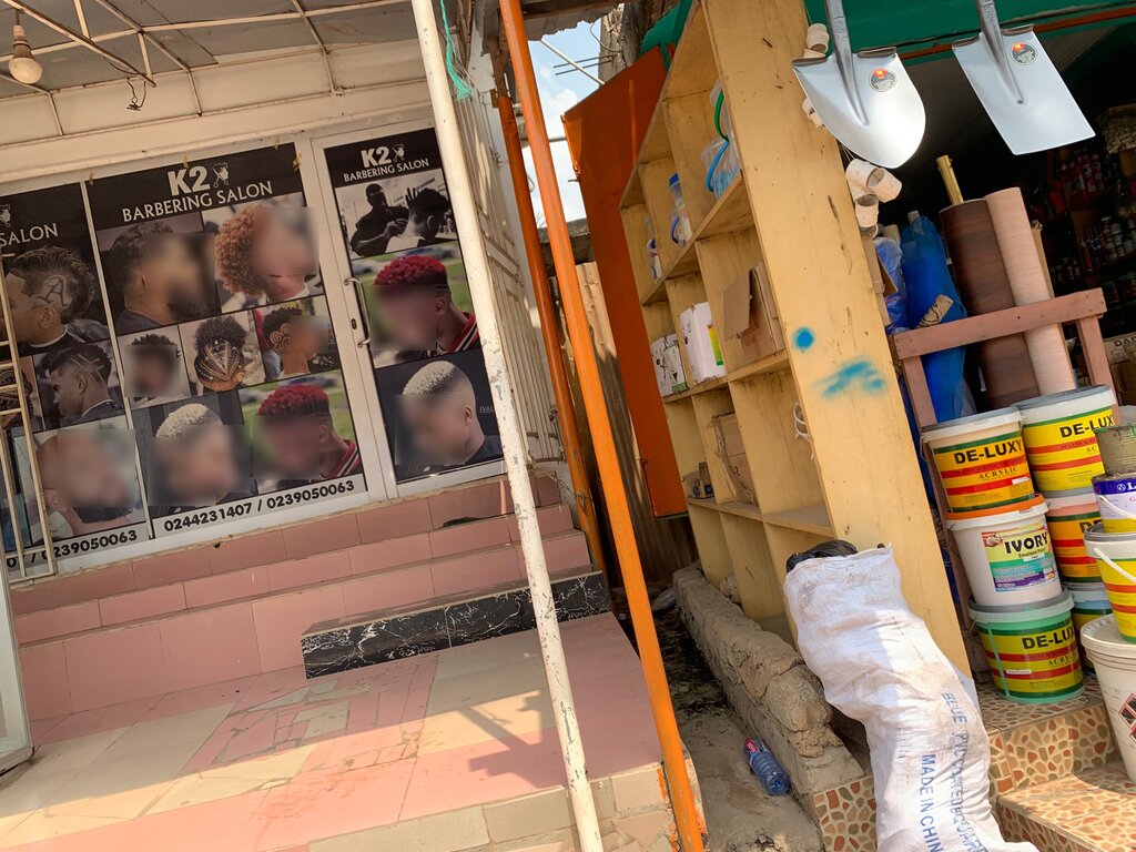 Barber shop K2, Accra, photo