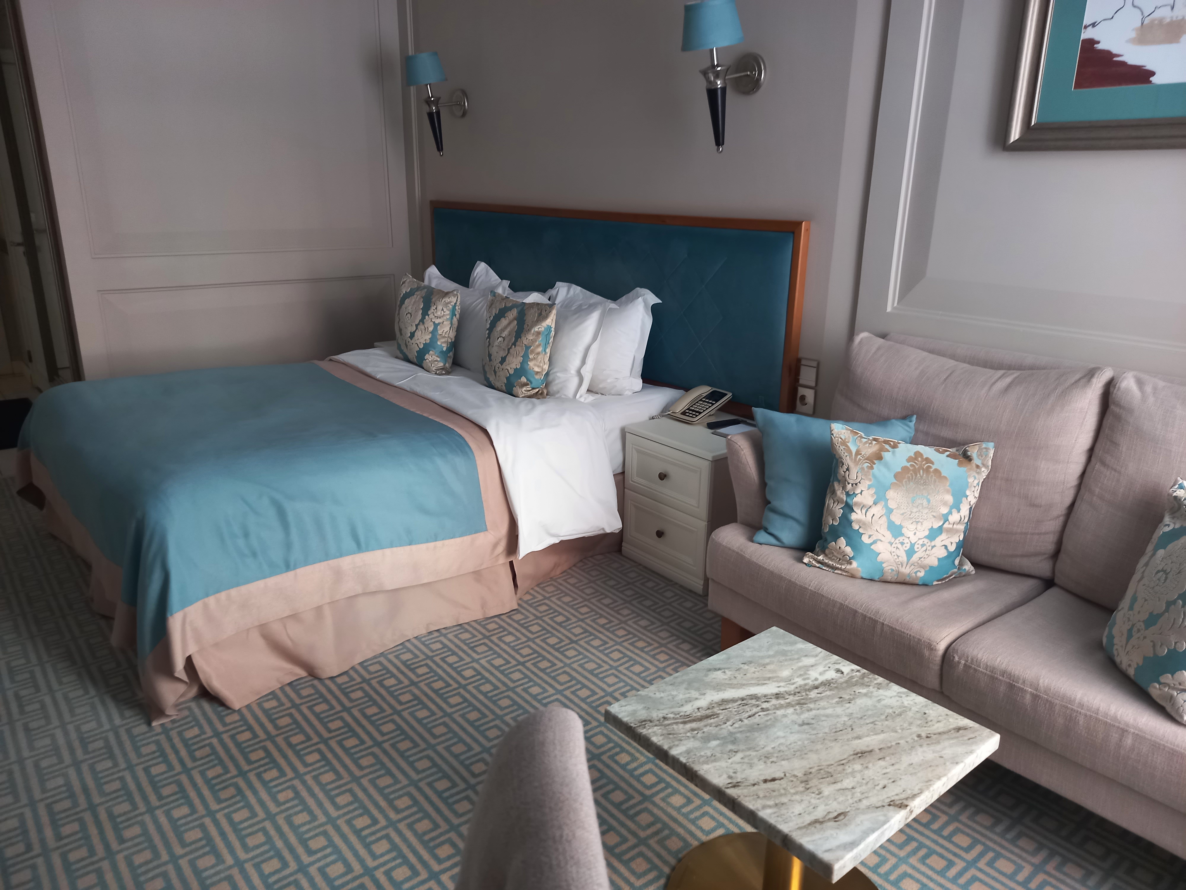 Фото отеля 1