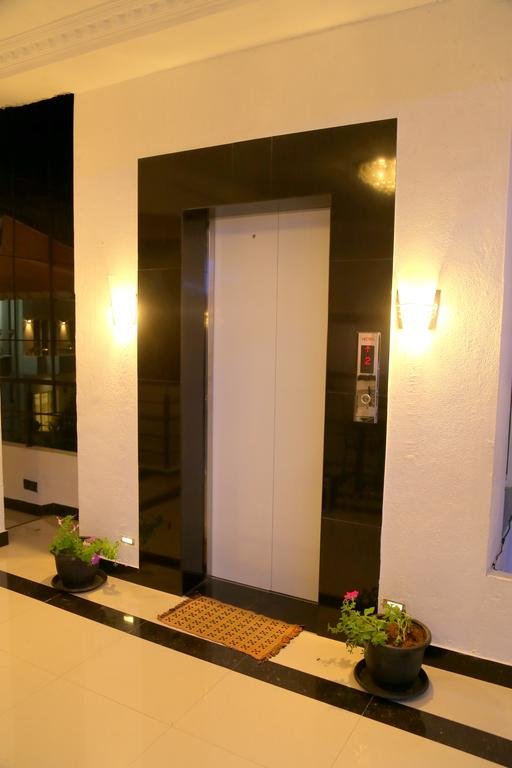 Фото Hotel Sunrich Kandy