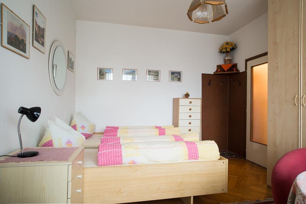 Фото Ferienwohnungen Zum Thurm