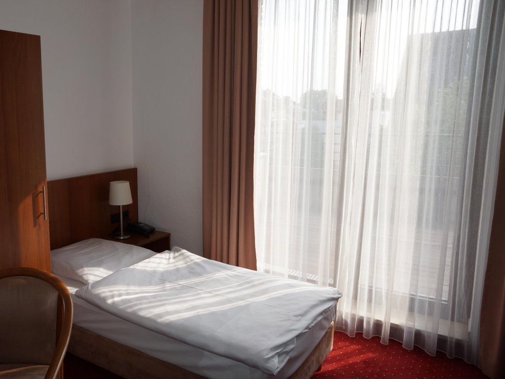 Фото Binnewies City Hotel