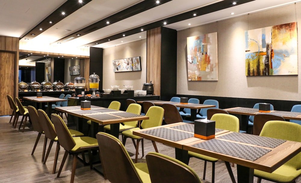 Фото Wonstar Hotel Zhong Hua