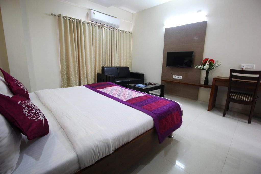 Фото Oyo Rooms Ahmedabad Airport Gandhinagar Highway