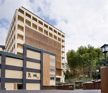 Гостиница Hotel Katsuragi в Мацуяме