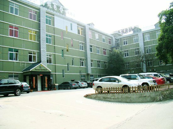 Hotel Fuyuan Baihe Holiday Hotel, Wuhan, photo