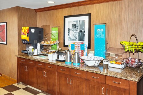 Гостиница Hampton Inn Lafayette