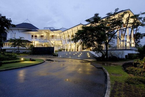 Внешний вид отеля Peace Laguna Resort & SPA в Ао Нанге, фото 2