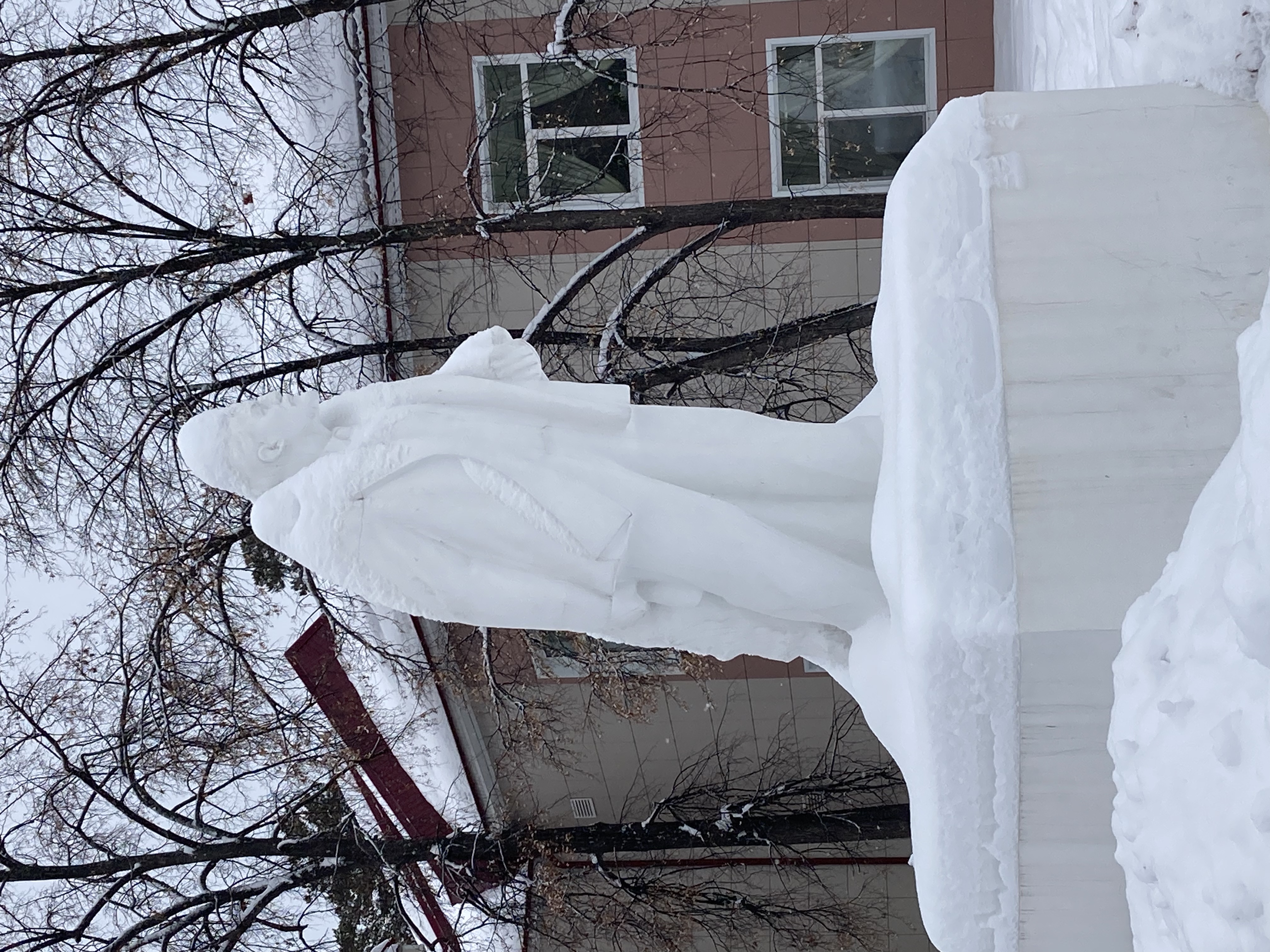 Фото Белый камень