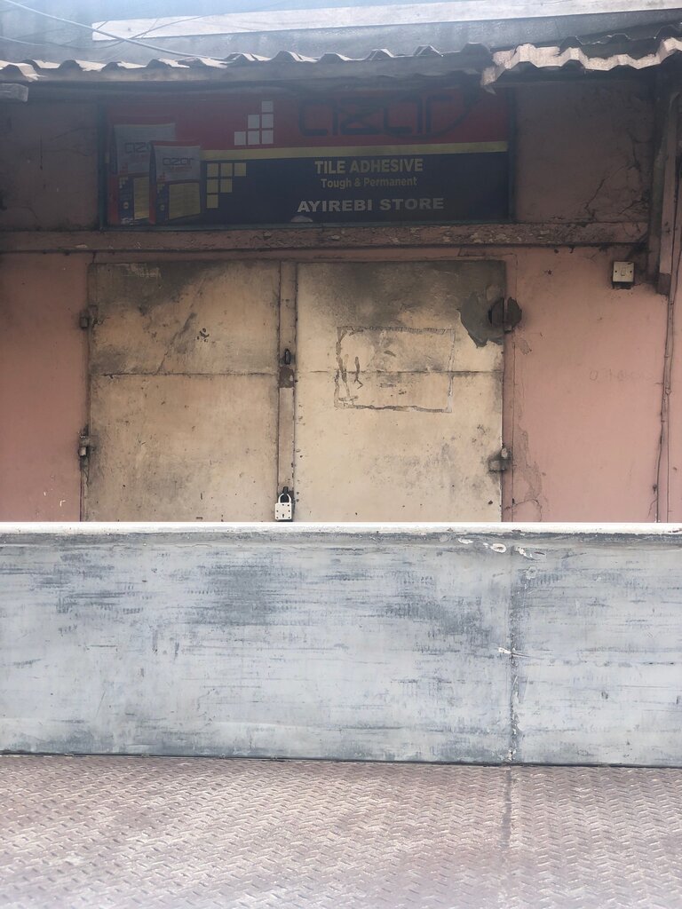 Hardware store Ayirebi Store, Accra, photo