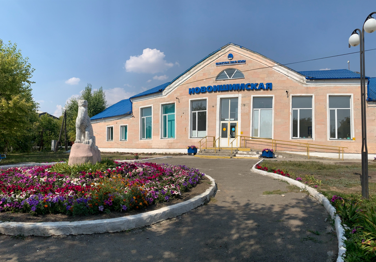 Новосибирск өзені станциясындағы жезөкшелер