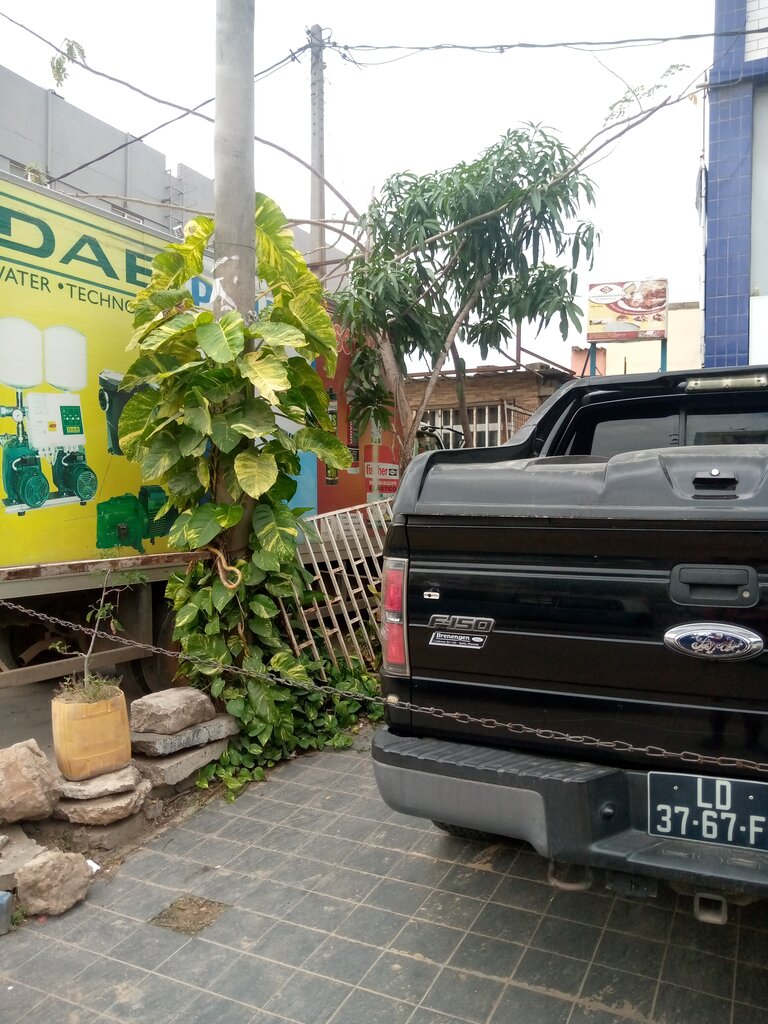 Cafe Esplanada 107, Loanda, photo