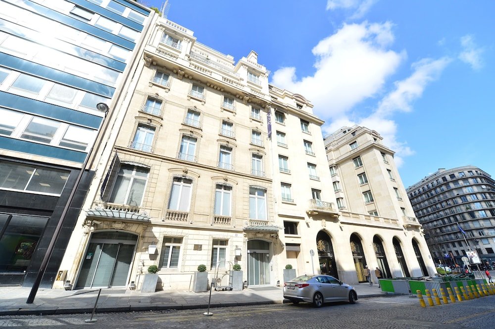 Фото отеля 2