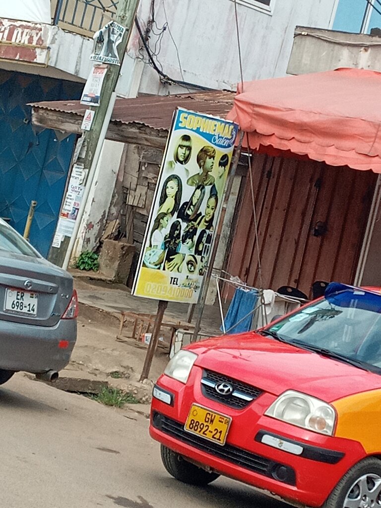 Beauty salon Sophiemac saloon, Accra, photo