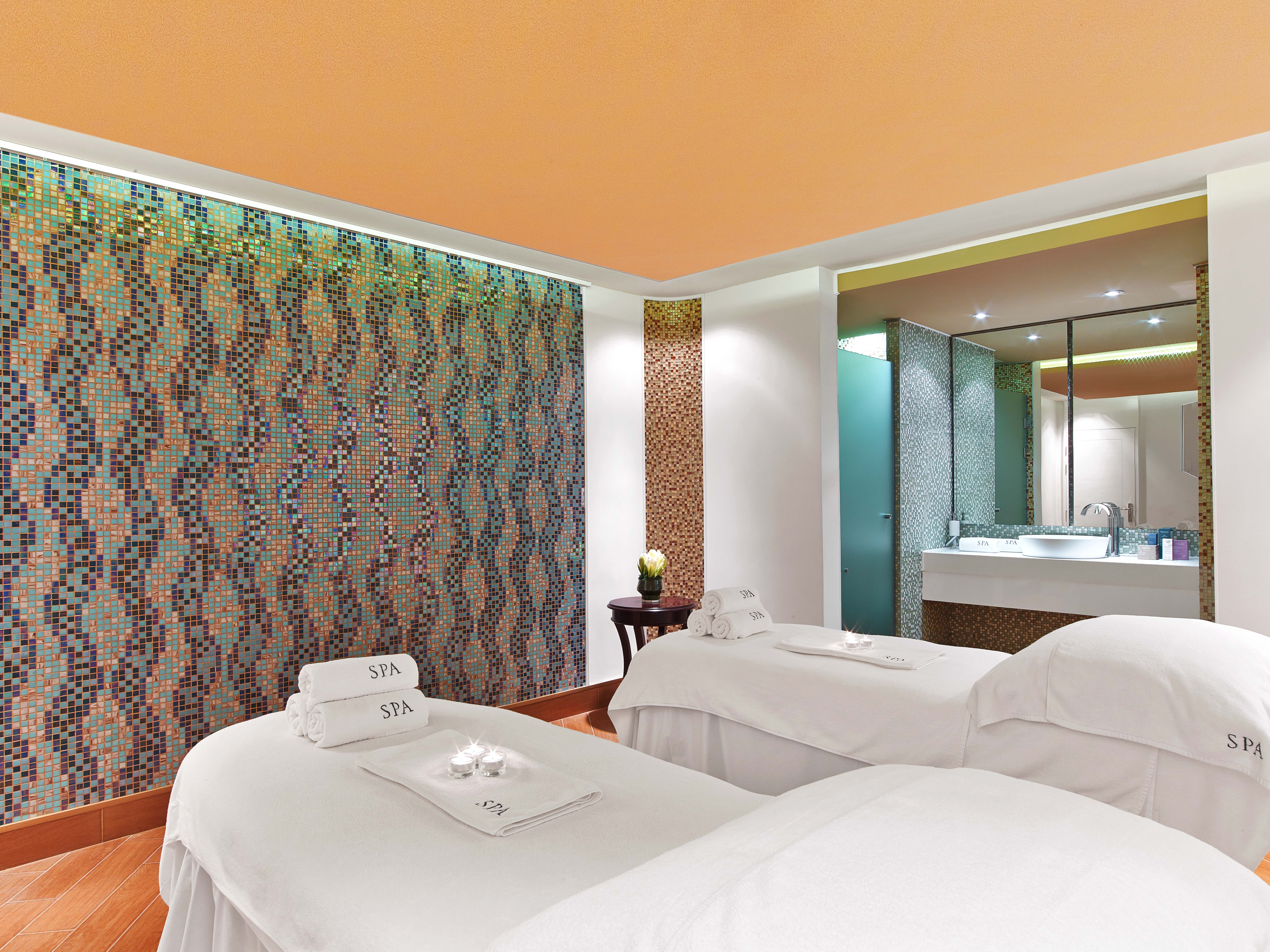 Фото The St. Regis Москва Никольская