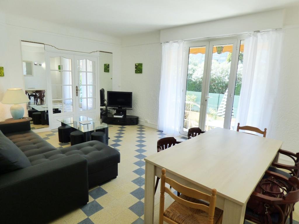 Фото Centre Croisette 1 Madrid