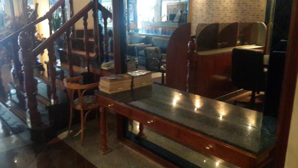 Фото Diplomat Hotel