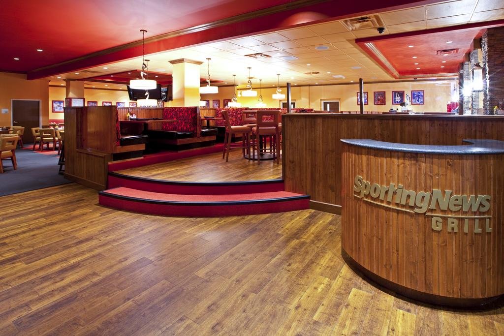 Фото Holiday Inn Louisville Airport South