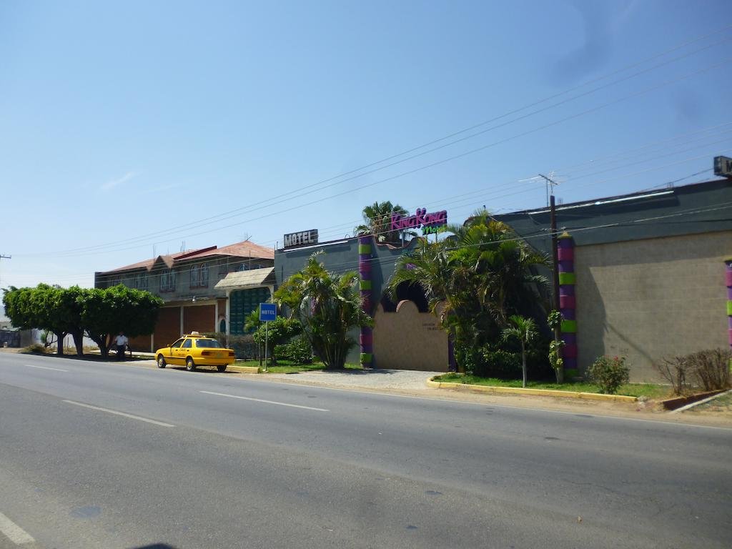 Фото отеля 2