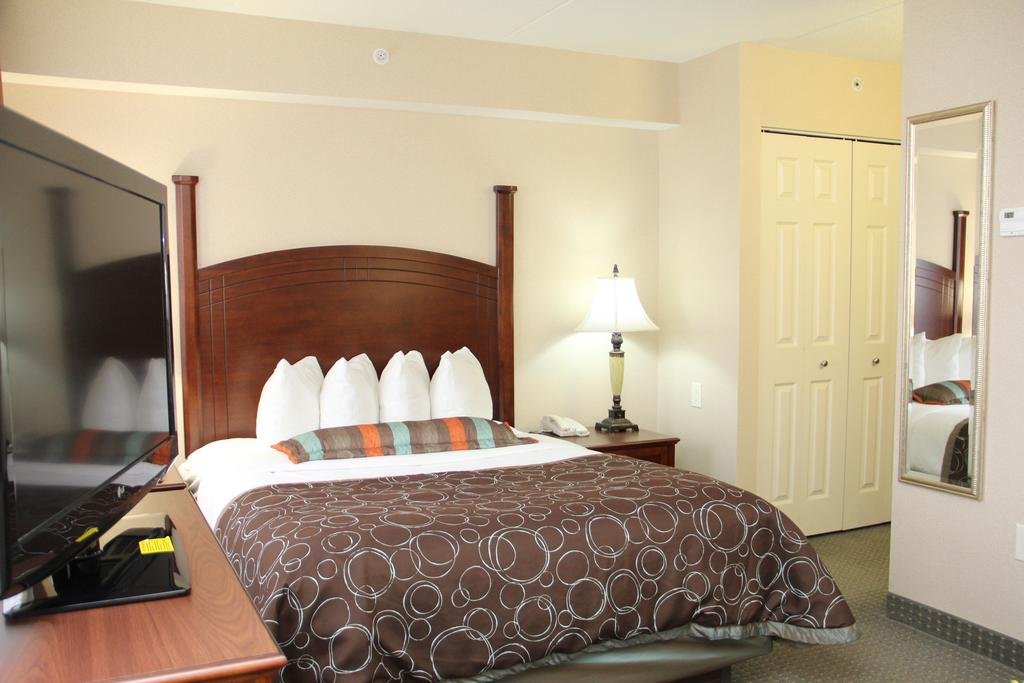 Фото Staybridge Suites London