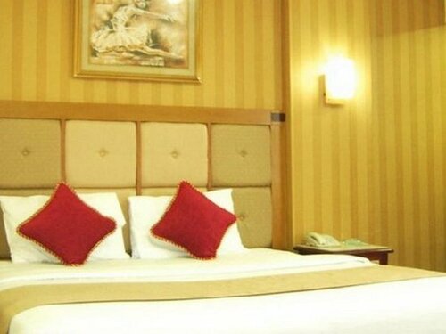 Гостиница Hotel Menteng 2 в Джакарте