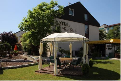 Фото Hotel Am Kurpark