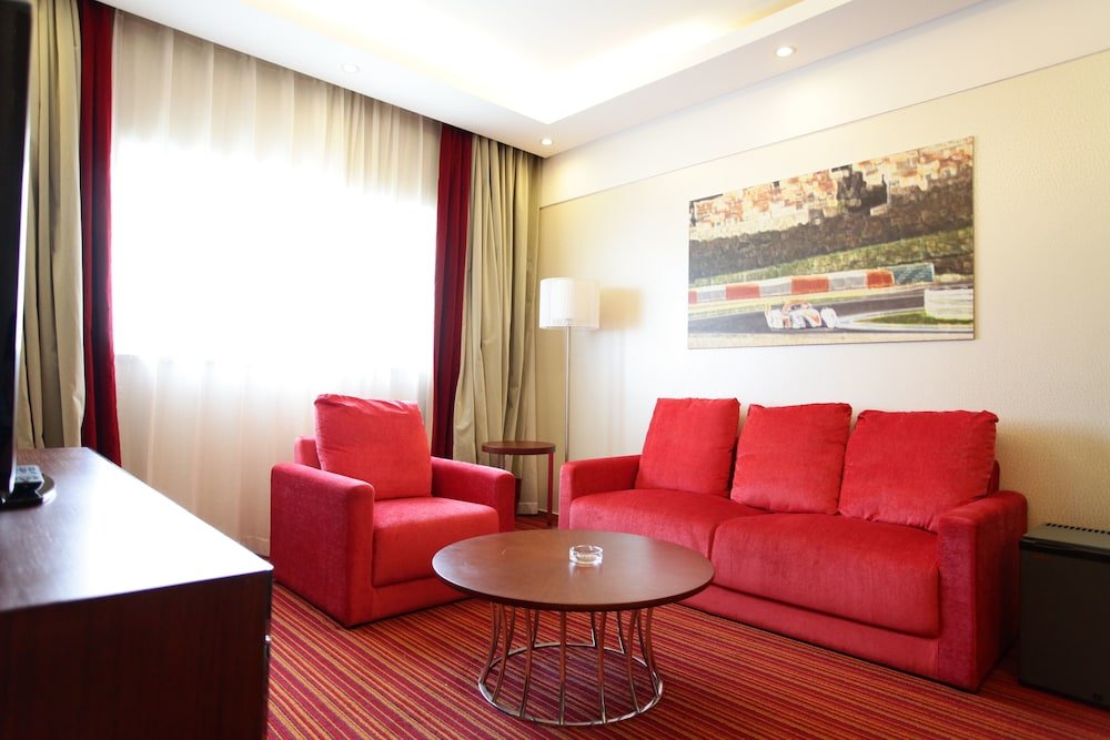 Фото Hilton Garden Inn Shanghai Hongqiao Necc