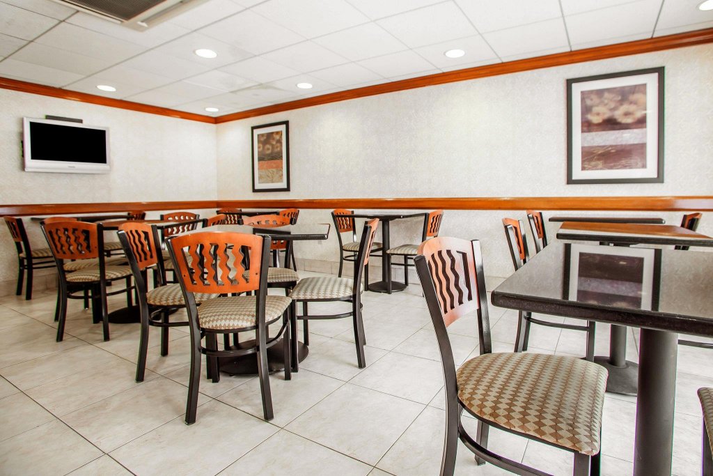 Фото Quality Inn Near Princeton