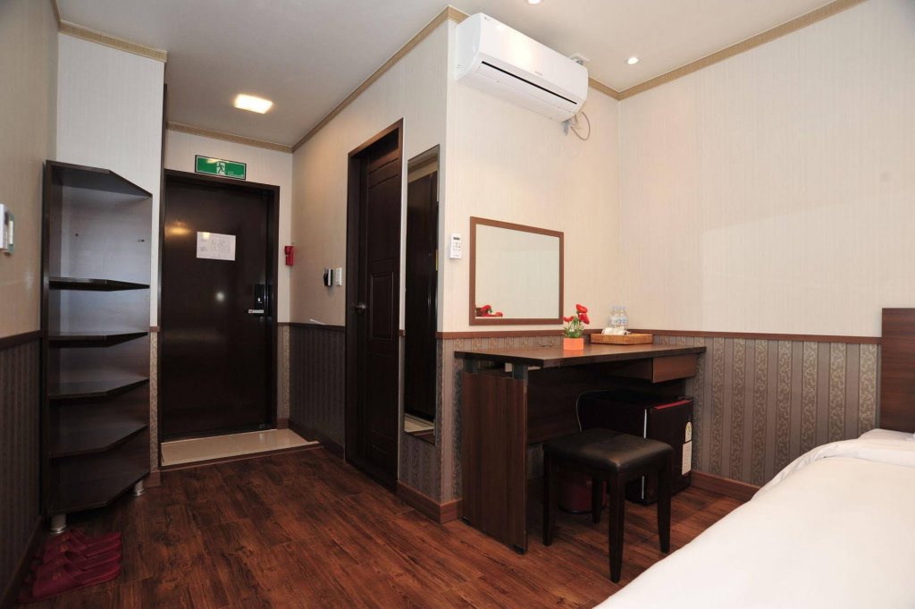 Фото Global Inn Seoul Dongdaemun City Days Inn