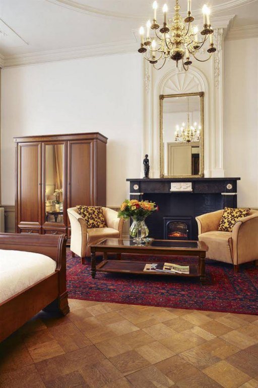 Фото Hotel aan de Dam