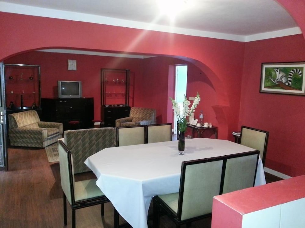 Фото Hotel de l'Avenue - Tana City Centre