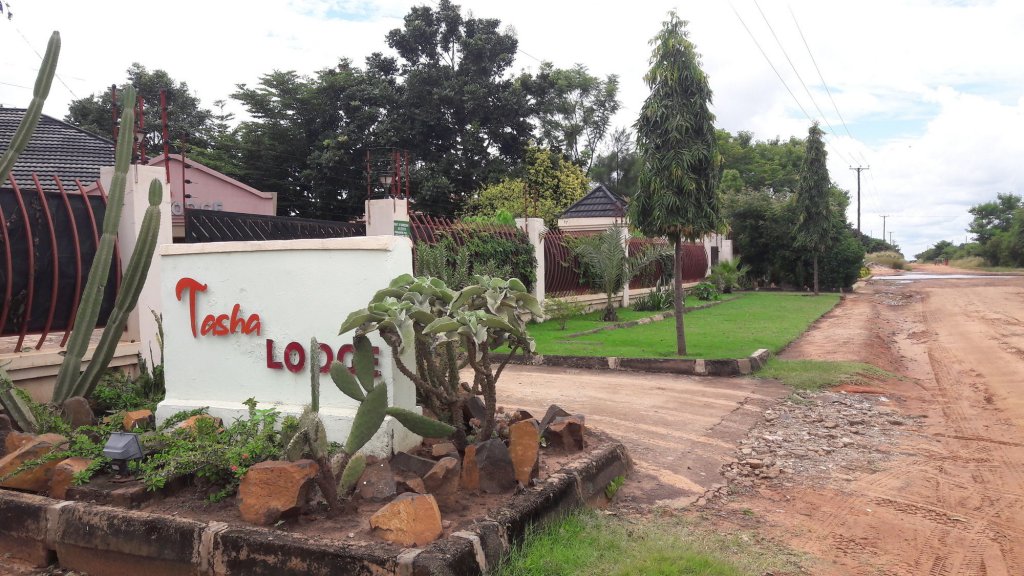 Фото Tasha Lodge