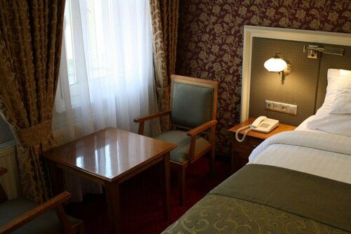 Гостиница Hotel Petite Fleur в Торуне
