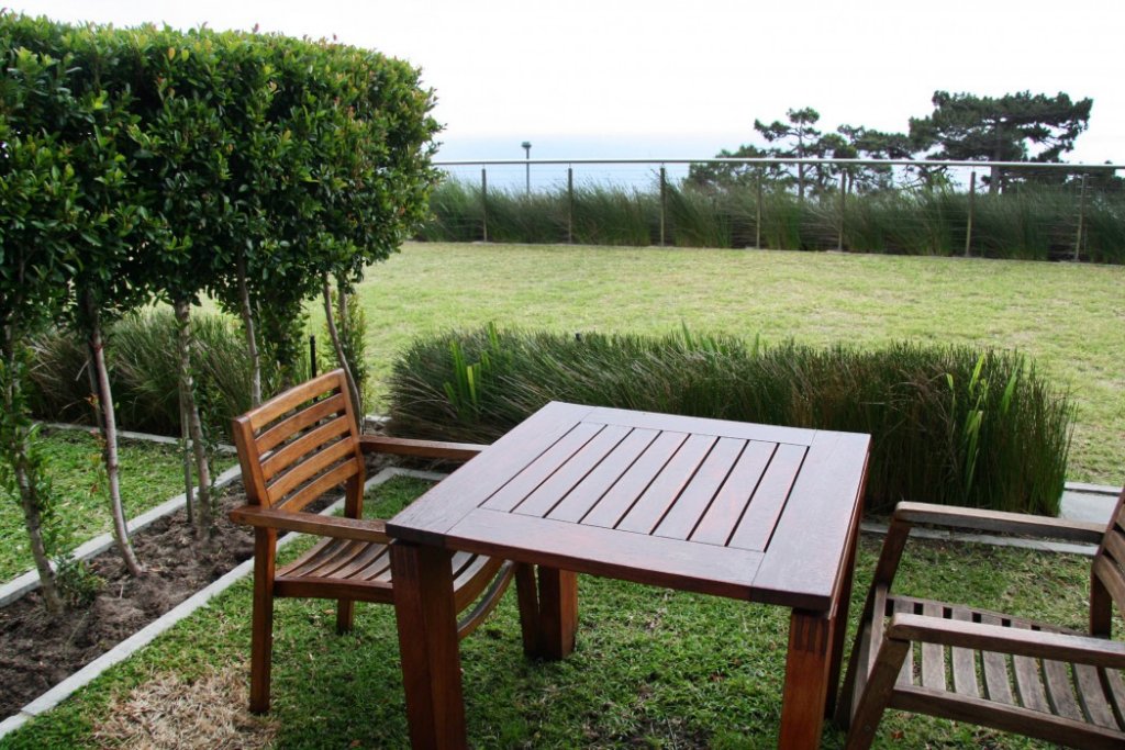 Фото The Crystal Apartments